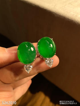 老坑艳绿蛋面耳钉【5262010】具体价格微信咨询