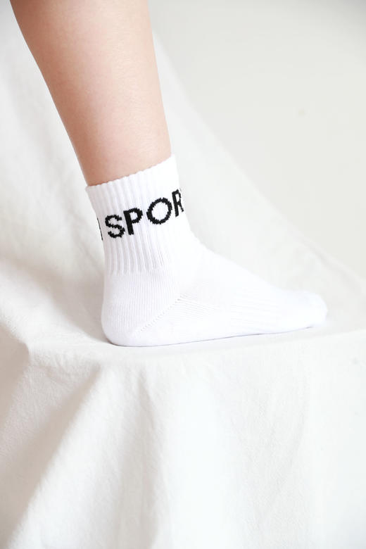 无骨一体运动袜，户外露营系列。字母提花中筒纯色棉袜子C102868 商品图12