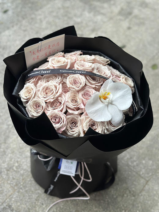 手打圆形全开放式花束 商品图0