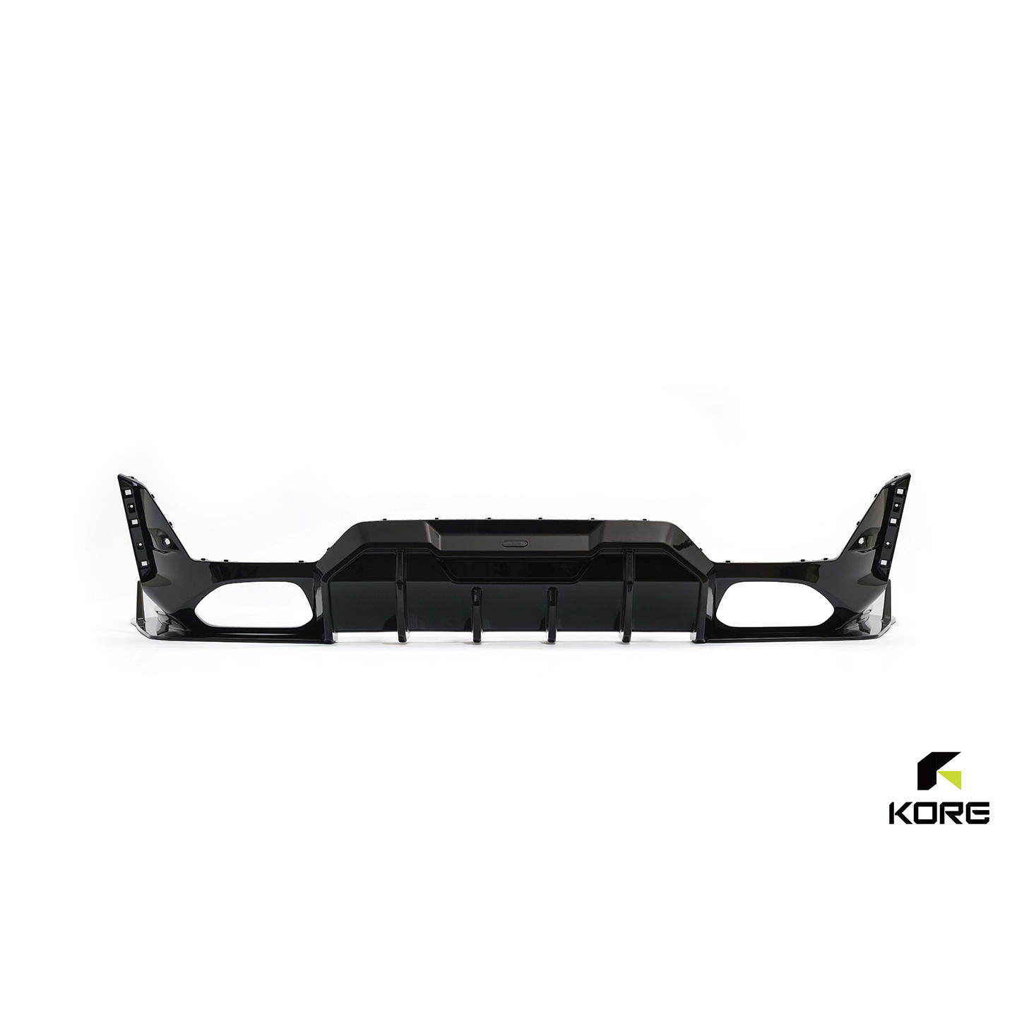 BMW 宝马新3系 KORE x FUTURE DESING 联名款 珠光黑后唇