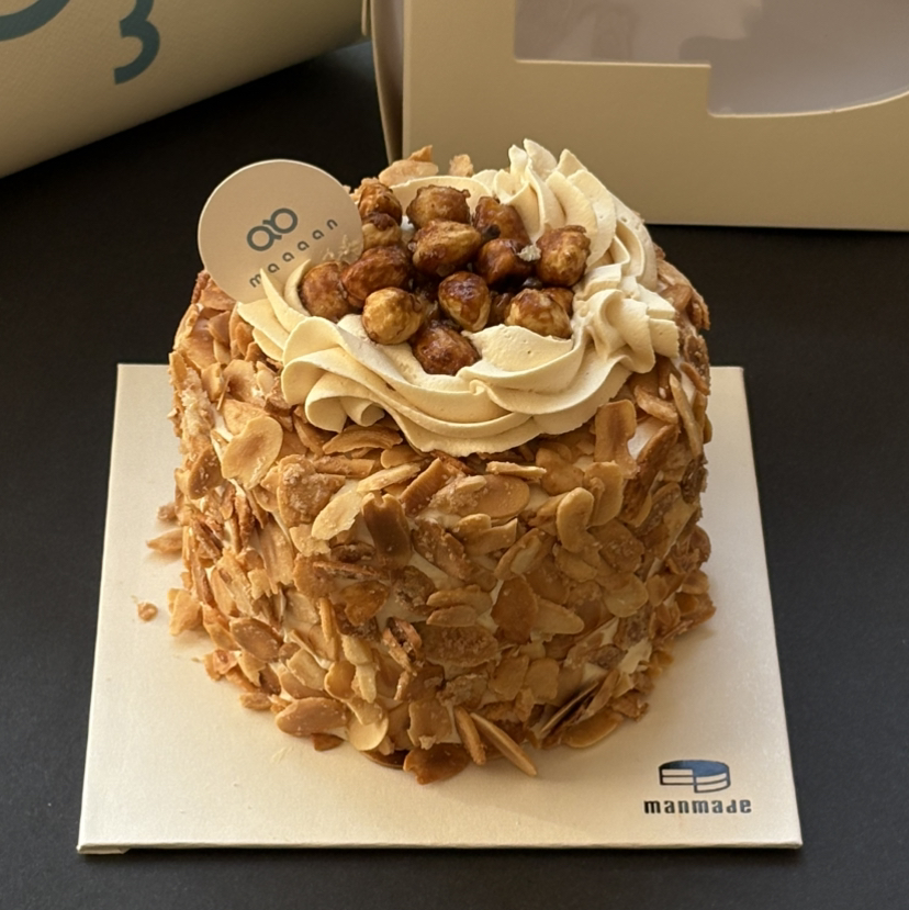 焦糖杏仁榛果蛋糕