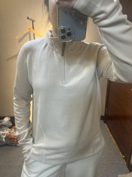 【大爆款一定要买】【吸热 发热持久 锁温】水淼2025冬新款立领拉链显瘦绒小衫1875 商品图4