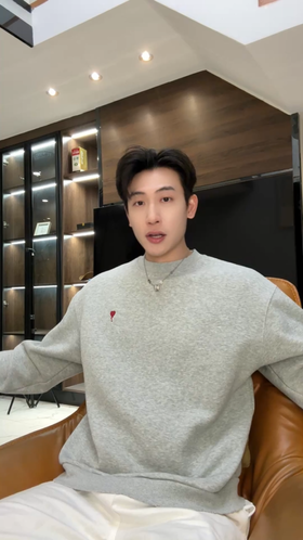 SDSA秋冬新款痞帅男装极简风刺绣爱心圆领卫衣百搭时尚套头上衣