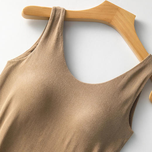 RC-8511<免穿文胸>“ 免BRA 一体式胸垫修身 U领宽带一体式秋冬背心 商品图2