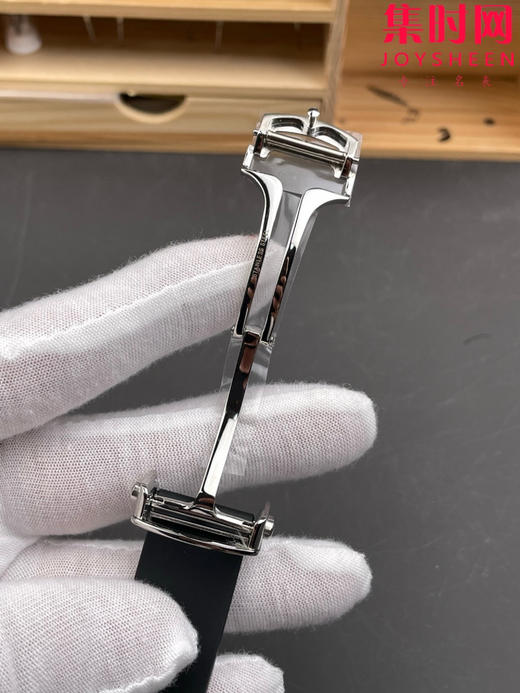 AF卡地亚桑托斯 山度士系列 山度士大号男款
机芯：搭载进口9015 商品图7