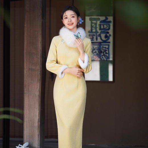 XLY25162复古黄色加绒秋冬国风中式旗袍长袖女2025高端连衣裙年轻新款收腰 商品图0