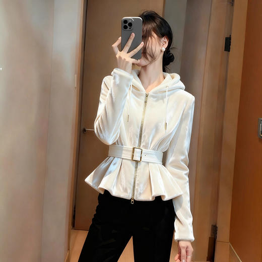 XMZ1521白色连帽丝绒外套女2025新款秋冬独特漂亮巨好看气质高端收腰上衣 商品图1