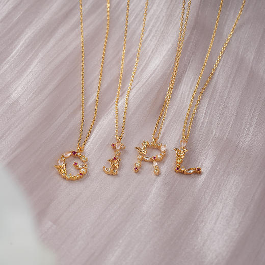 北京仓｜Girls Crew-Flutterfly Stone Initial-金色 蝴蝶与宝石 字母 项链［美国设计师］ 商品图10