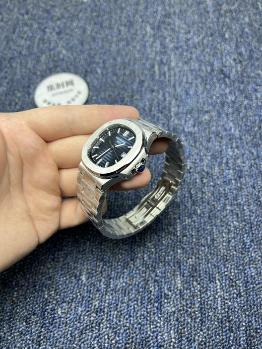 PP百达翡丽新款鹦鹉螺系列 牛仔蓝 男士腕表
机芯：搭载进口西铁城 商品图3