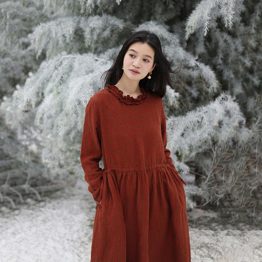 特绽放728朵/影格·色织亚麻格纹花边领腰部系带收腰长袖连衣裙女 商品图0