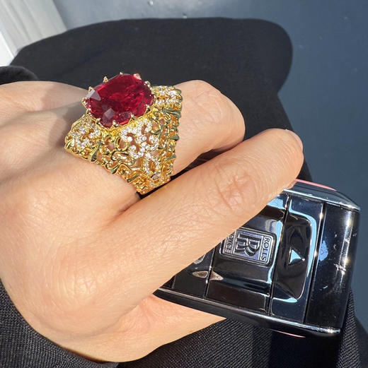 GAONAS  时尚贵气豪横臻奢金色红戒指11685JR 商品图3