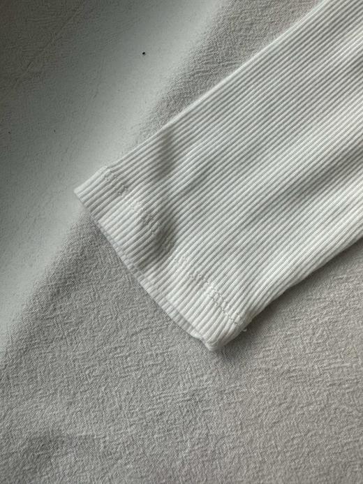 贝壳三 设计感修身一字领纯色长袖T恤金属镂空打底上衣C102817 商品图12