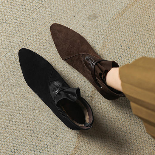 【预售5天】棕色加绒尖头软底靴子女秋冬新款配裙子高级感简约洋气时装靴SP&A1359 商品图2