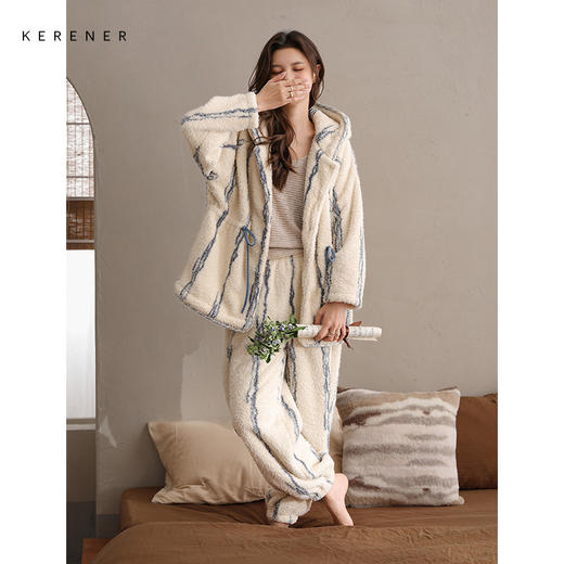 可人儿原创冬季半边绒女士连帽条纹睡衣加厚保暖可外穿绒感家居服 商品图1