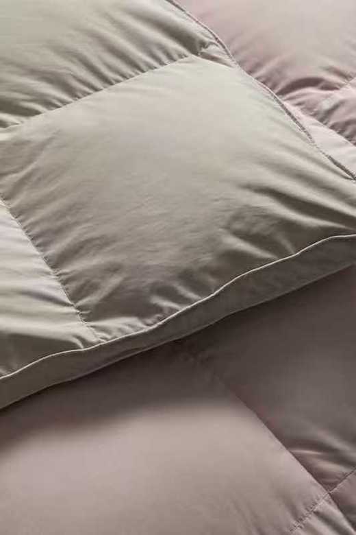 【堂皇】B7F 堂皇净眠锁温匈牙利95鹅绒冬被-白灰220x240cm胎重1250g 商品图1
