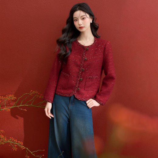 西遇复古鎏金红色小香风短款外套女冬季新款高级感粗花呢上衣V3655264 商品图2