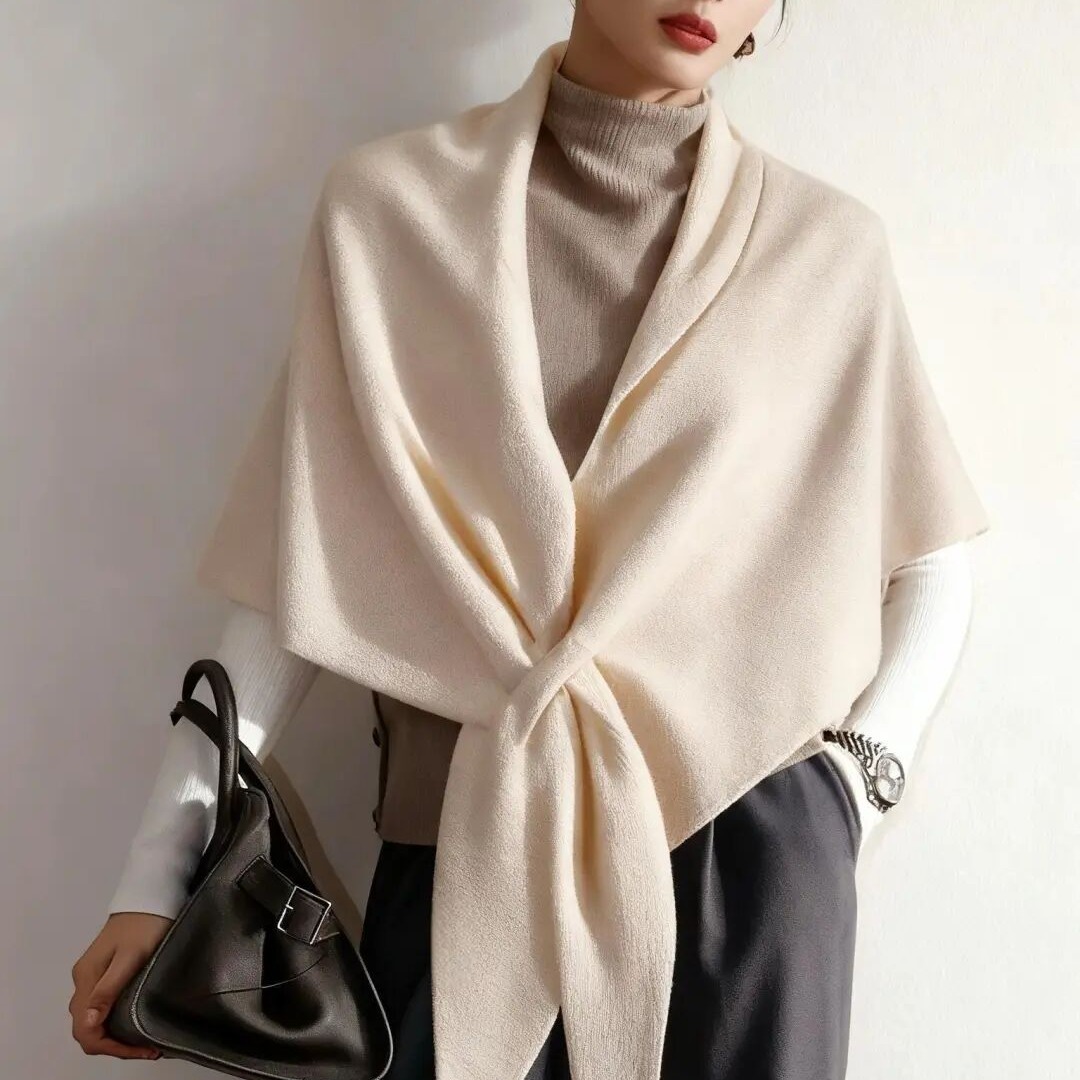 岚束·纯色羊毛三角披肩 ，点亮日常穿搭，兼具时髦与保暖！（3-5天发货）