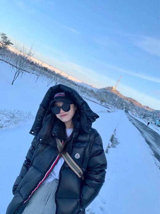 蒙口 MC09 羽绒服（帽子可拆卸）（SS） 商品图0