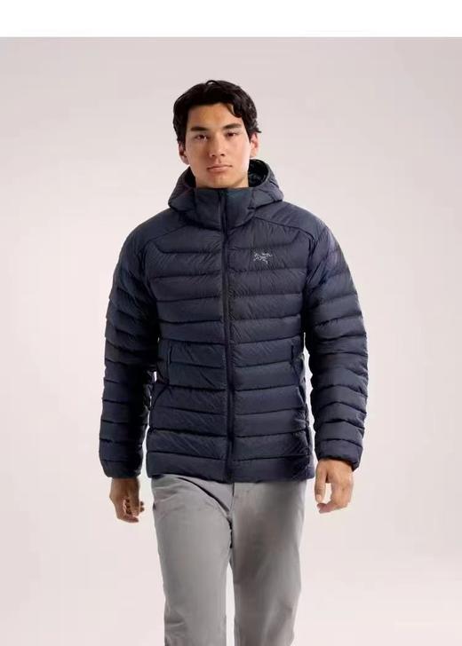 袅家90绒填充750蓬松度短款⁠轻‬薄连帽羽绒服 商品图1