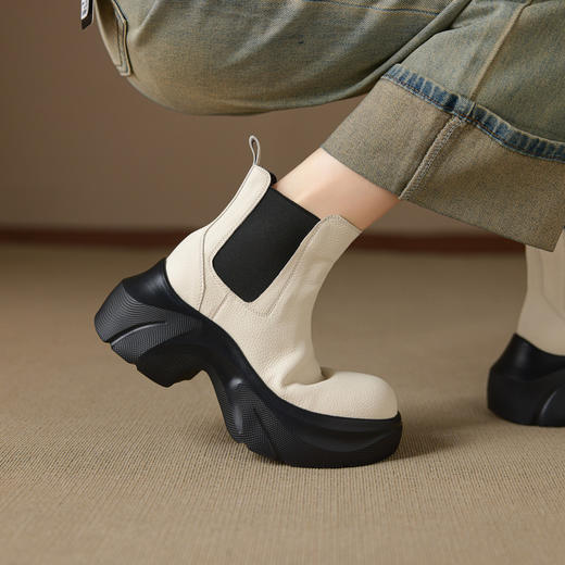 【预售5天】真皮厚底小个子切尔西靴女短靴新款秋冬马丁靴白色烟筒靴YMT&A3475 商品图3