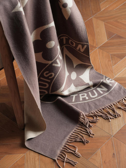 WJ26-LOUIS VUITTON Monogram 花卉图案 绵羊毛 绒线围巾 女款 黑色（QZ*MM） 商品图2