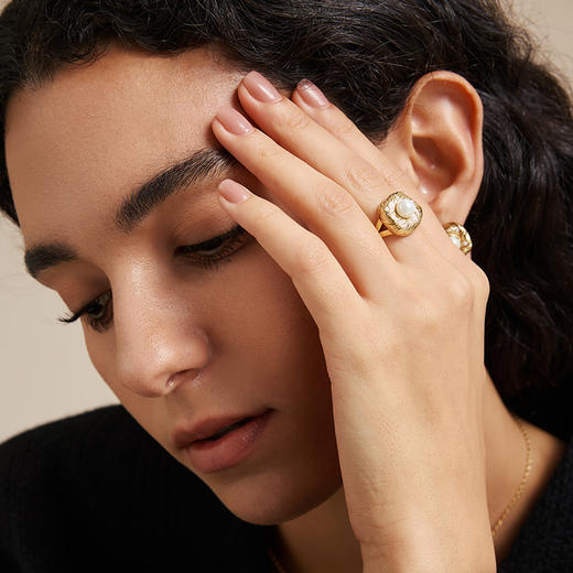 【演员周也同款】Victoria维多利亚系列｜金/银丝珍珠戒指（双色） 商品图3