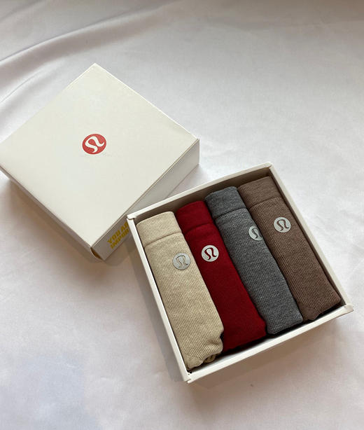 luの！一组4条！老客B收~！巨收肉 巨包臀 纯棉抑菌高腰收腹内裤 商品图0