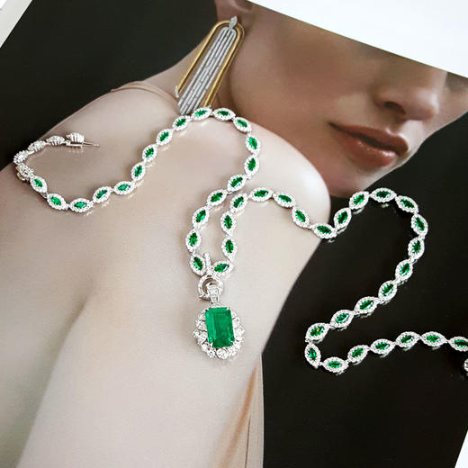 【天然正品】AU750收藏级白金豪镶钻镶天然祖母绿型4.52克拉艳绿微油祖母绿项链链长：44CM女士211025TJ21 商品图4