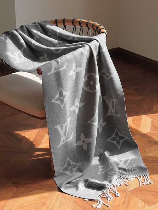 WJ18-LOUIS VUITTON 时尚印花大logo流苏 羊毛 绒线围巾 灰色 绒线围巾（QZ*MM） 商品图1