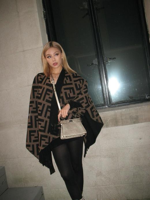 Fend*i 芬* FF系列老花披肩斗篷 商品图13