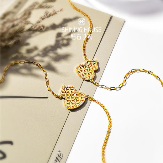 【八方衔运纹】【 玲珑宝葫 】钻石世家  玲珑宝葫系列 足金葫芦镶钻手链 【黄金产品不支持无理由退换货】预计3-5天发货 商品图6