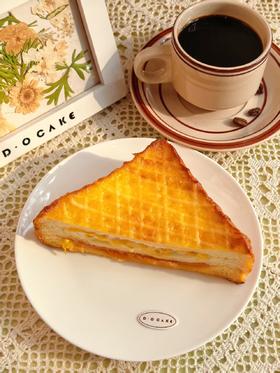 新品“火腿玉米肉松三明治”1个装（满99元罍街9公里免费送货）提前5小时预定