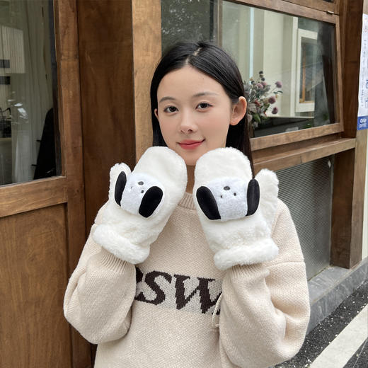 可爱毛绒手套 女款加绒学生骑车冬天挂脖企鹅防寒保暖连指全包手套 商品图9