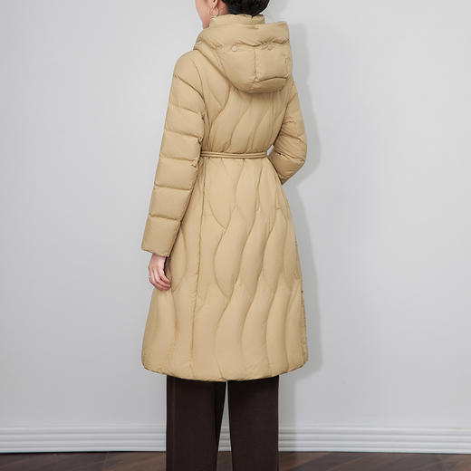 「高货wl」全新升级【铂金会员735/天猫999/差价264】(93419)洛诗琳加厚系带收腰90羽绒服2025冬季长款连帽保暖外套女 商品图4