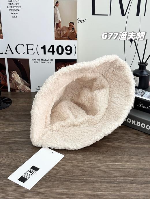 LULU双面可戴羊羔绒加厚渔夫帽来啦，一面灯芯绒一面羊羔绒 商品图6