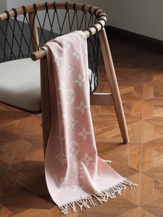 WJ05-驴家 提花织纹流苏饰边 绒线围巾 男女同款情侣款 粉色（QZ*MM） 商品图9