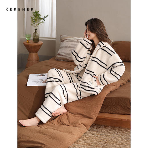 可人儿原创冬季舒棉绒韩系条纹女士睡衣保暖可外穿珊瑚绒家居服 商品图2
