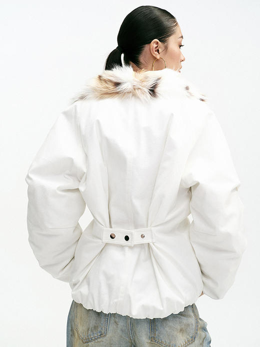 TR她热 豹力美学 白色拼皮草复古保暖毛领廓形外套派克棉服 商品图2