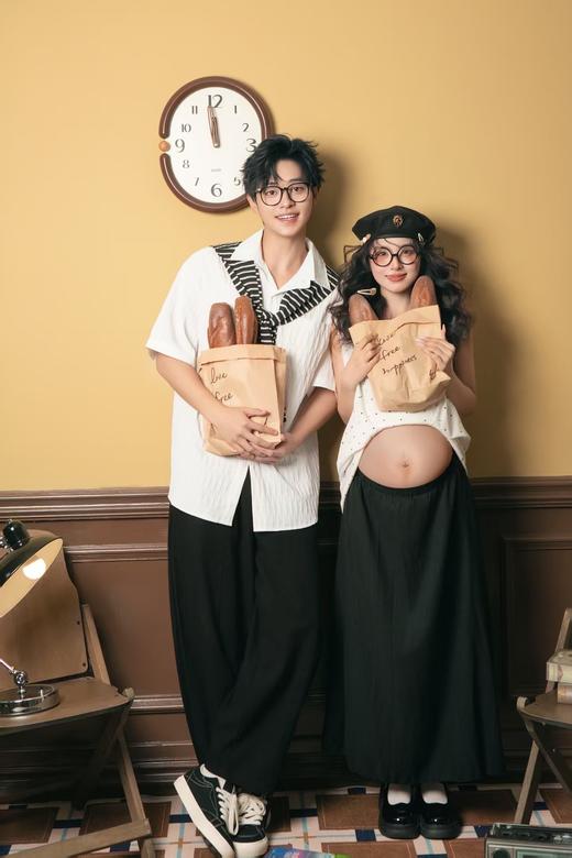 重庆【十月日记】孕妈照0元免费拍！精修5张+孕妈服装2套+整体造型2次+宝爸服装1套 商品图5