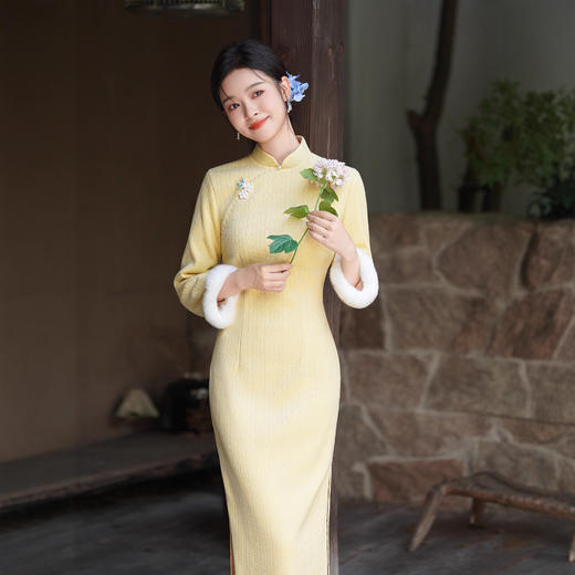 XLY25162复古黄色加绒秋冬国风中式旗袍长袖女2025高端连衣裙年轻新款收腰 商品图1