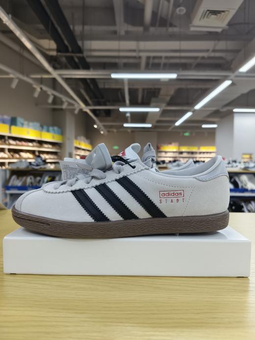 adidas 阿迪达斯鞋 259.9元(线上线下同时在售，不一定有货，有轻微试穿痕迹，无原装鞋盒，介意勿拍)SZ-607297 商品图0