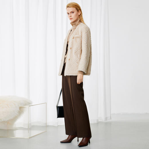 EITIE爱特爱法式优雅双排扣V领气质皮草短外套冬新款8093708 商品图1