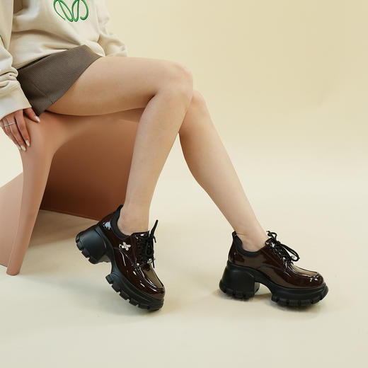 Westory2025年秋季细带深口鞋四季百搭厚底乐福鞋W25CM76341 商品图3