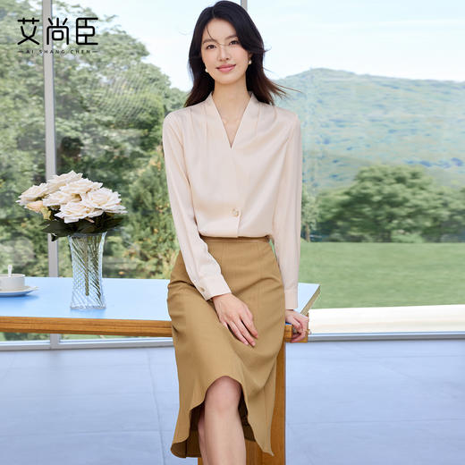艾尚臣高级感时尚套装女气质显瘦正式场合职业装时髦套裙长袖衬衫 商品图0