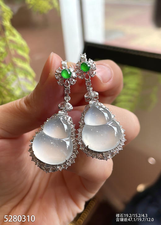5280310，葫芦耳坠。具体价格微信咨询 商品图0