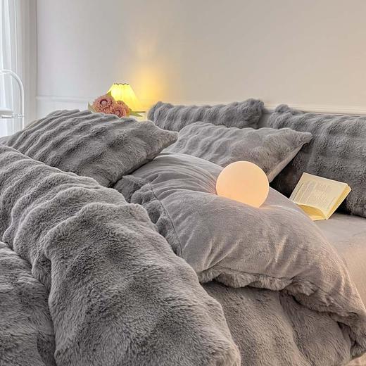 秋冬【🔥升级加厚款！A类母婴级！】A类兔兔绒牛奶绒四件套 兔毛绒冬季加厚保暖獭兔绒珊瑚绒法兰绒四件套 商品图8