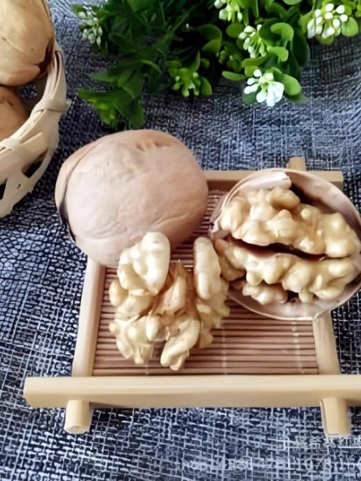 新疆阿克苏原味生纸皮核桃 商品图1
