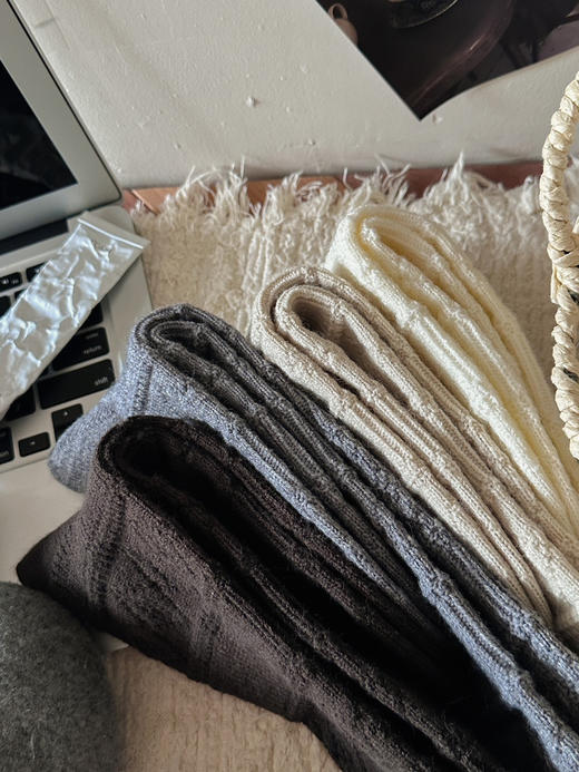 2双装！微压驼绒小腿袜 美腿塑性加厚柔软保暖亲肤 菱格暗纹设计 时尚潮流大牌风 商品图6