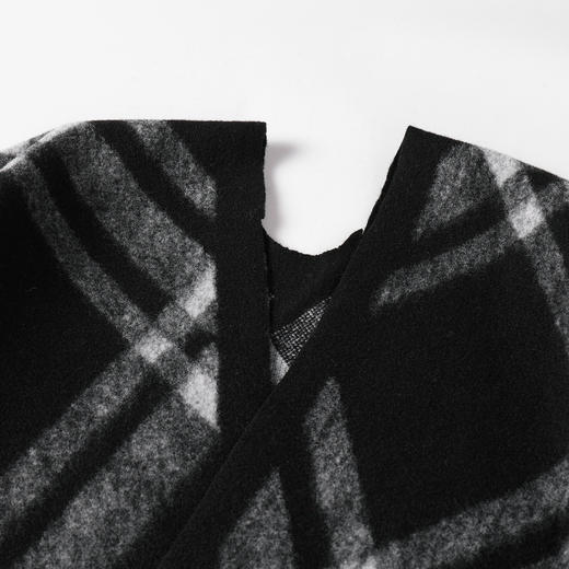 奢姿大码女装2025冬季格纹流苏羊毛披肩斗篷式外套复古英伦风围巾WJ91073 商品图2