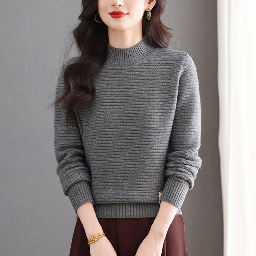 CC2025秋冬新款半高领纹理针织衫女简约显瘦短款长袖带贴标打底上衣 商品图2